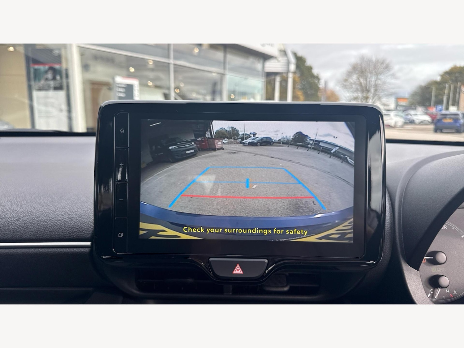 Used Toyota Yaris 2024 for sale - 76389414: Photo 26