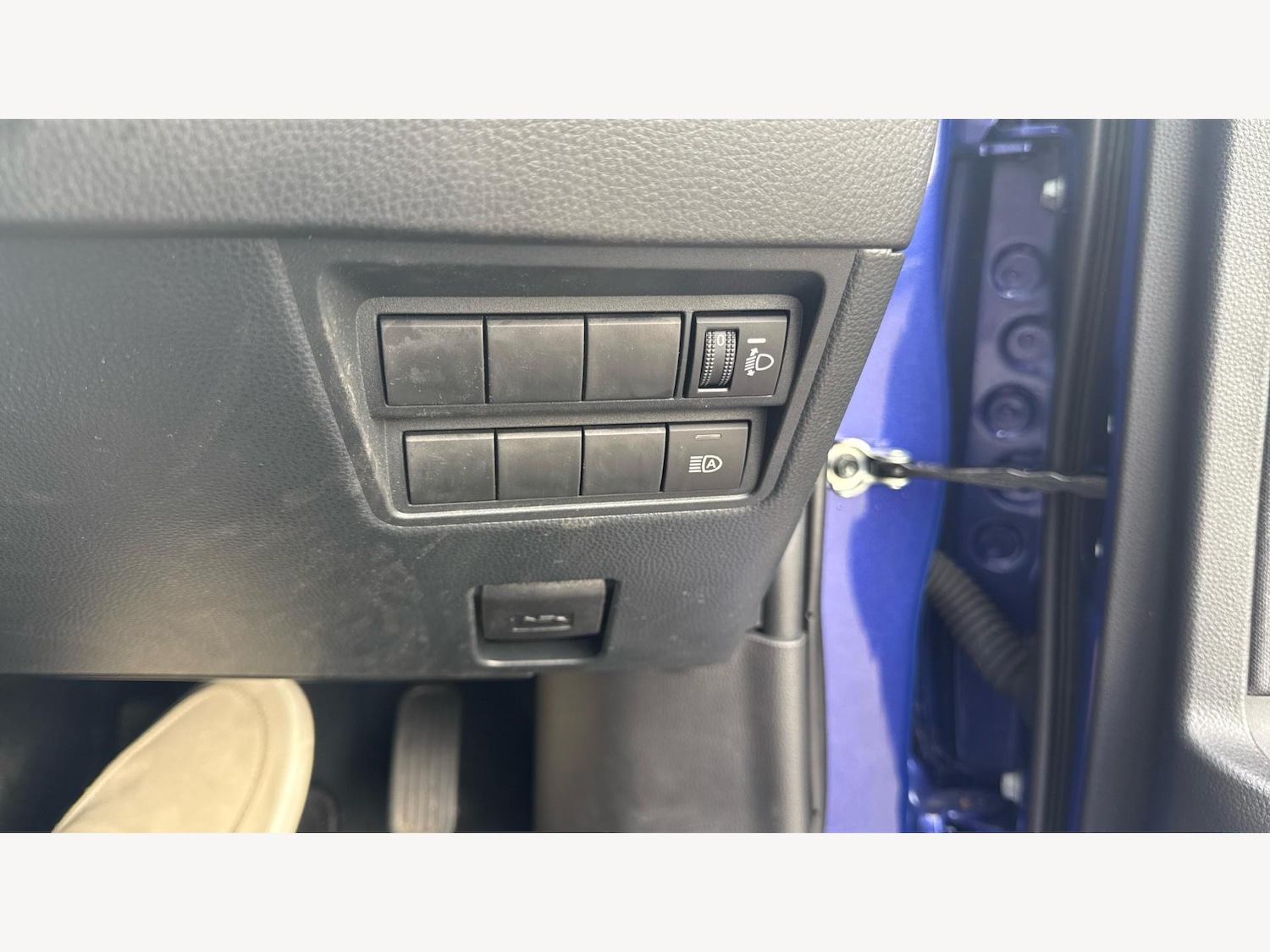 Used Toyota Yaris 2024 for sale - 76389414: Photo 33