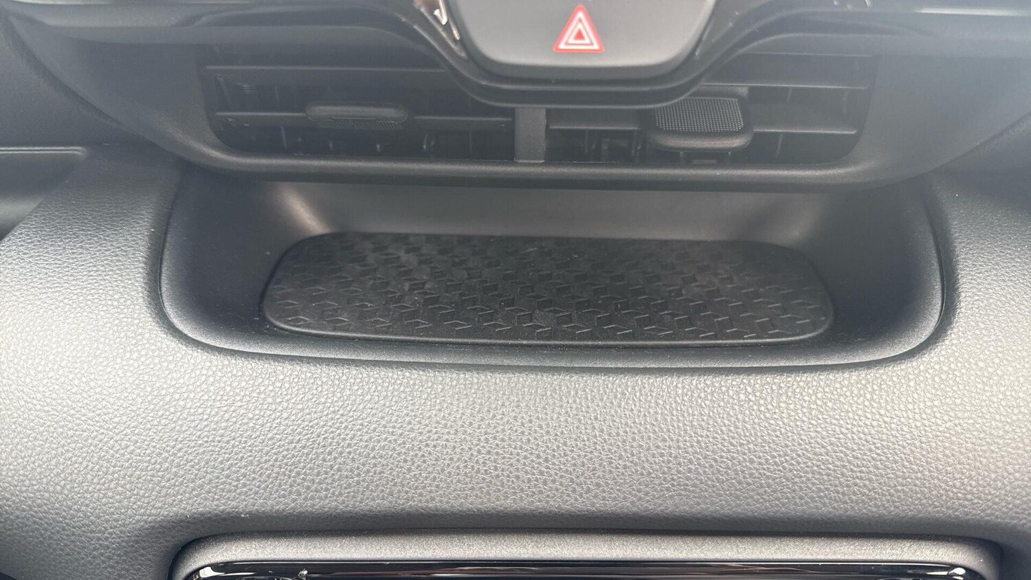 Used Toyota Yaris 2024 for sale - 76389414: Photo 35