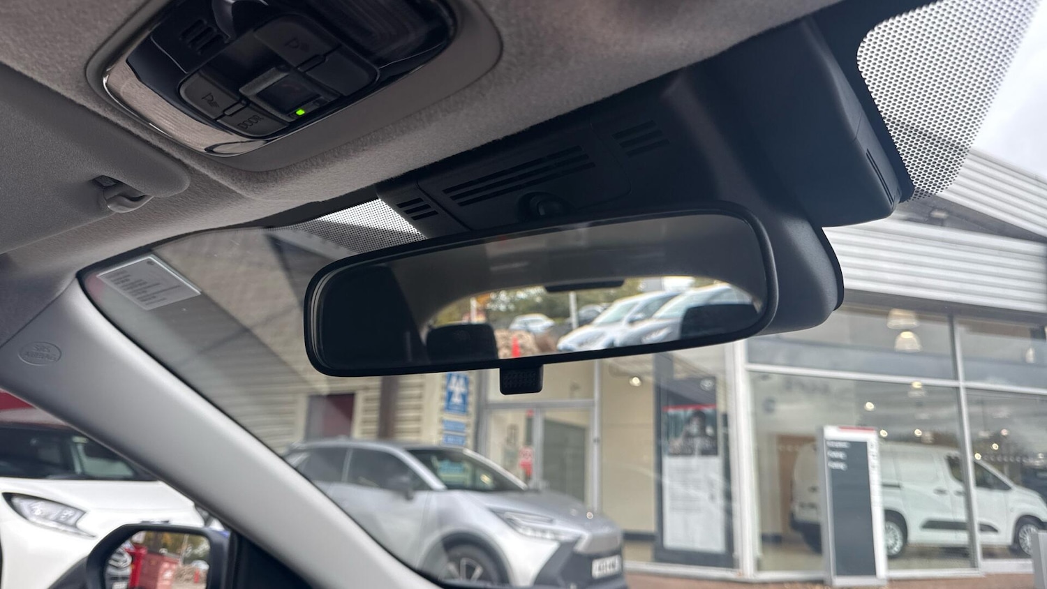 Used Toyota Yaris 2024 for sale - 76389414: Photo 41