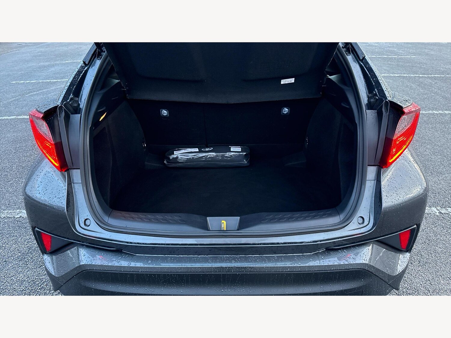 Used Toyota C-HR 2022 for sale - 77081927: Photo 16