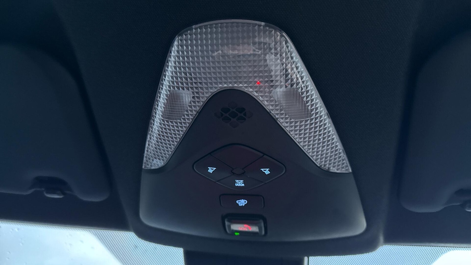 Used Toyota C-HR 2022 for sale - 77081927: Photo 35