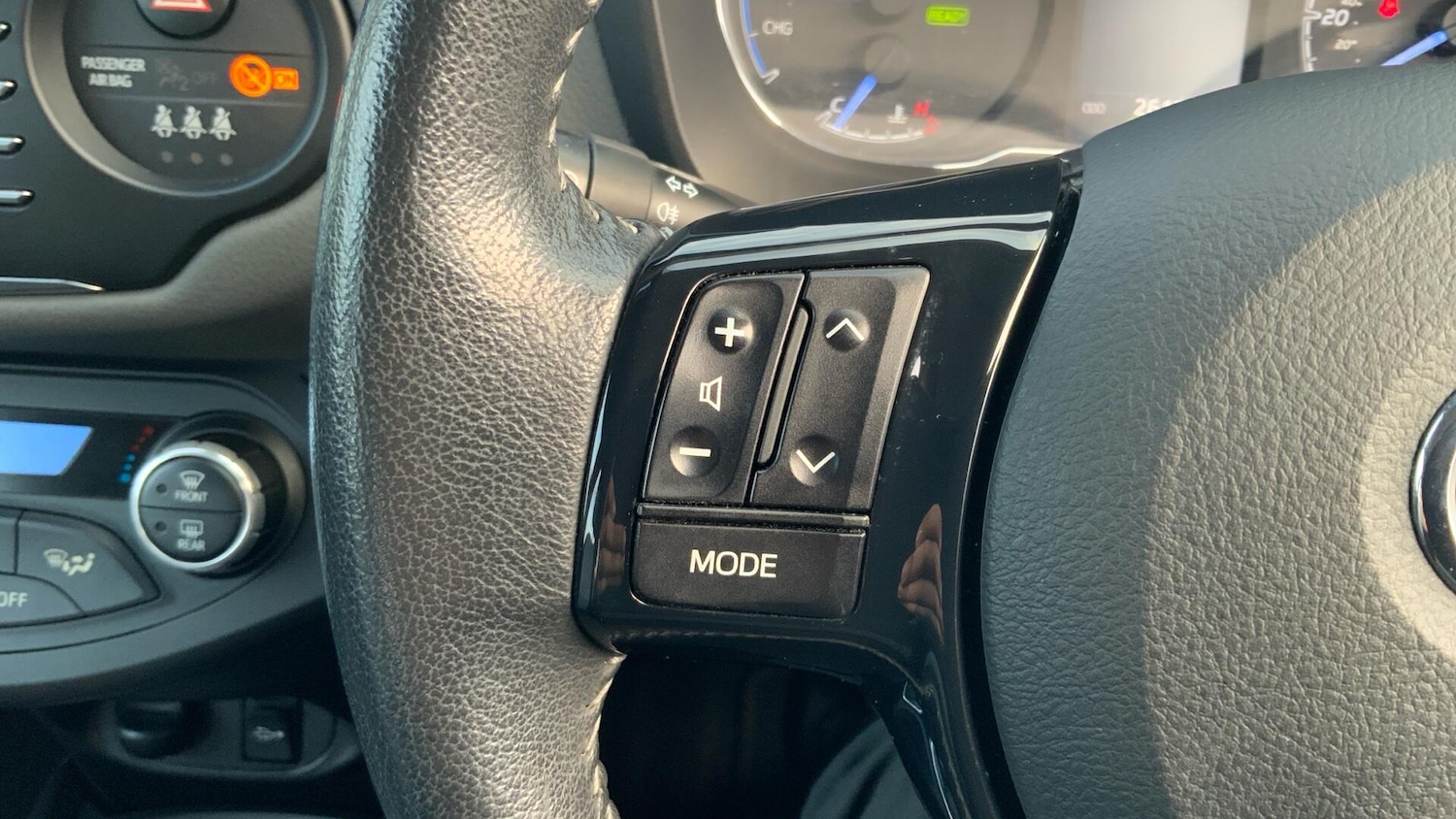 Used Toyota Yaris 2019 for sale - 76527985: Photo 35