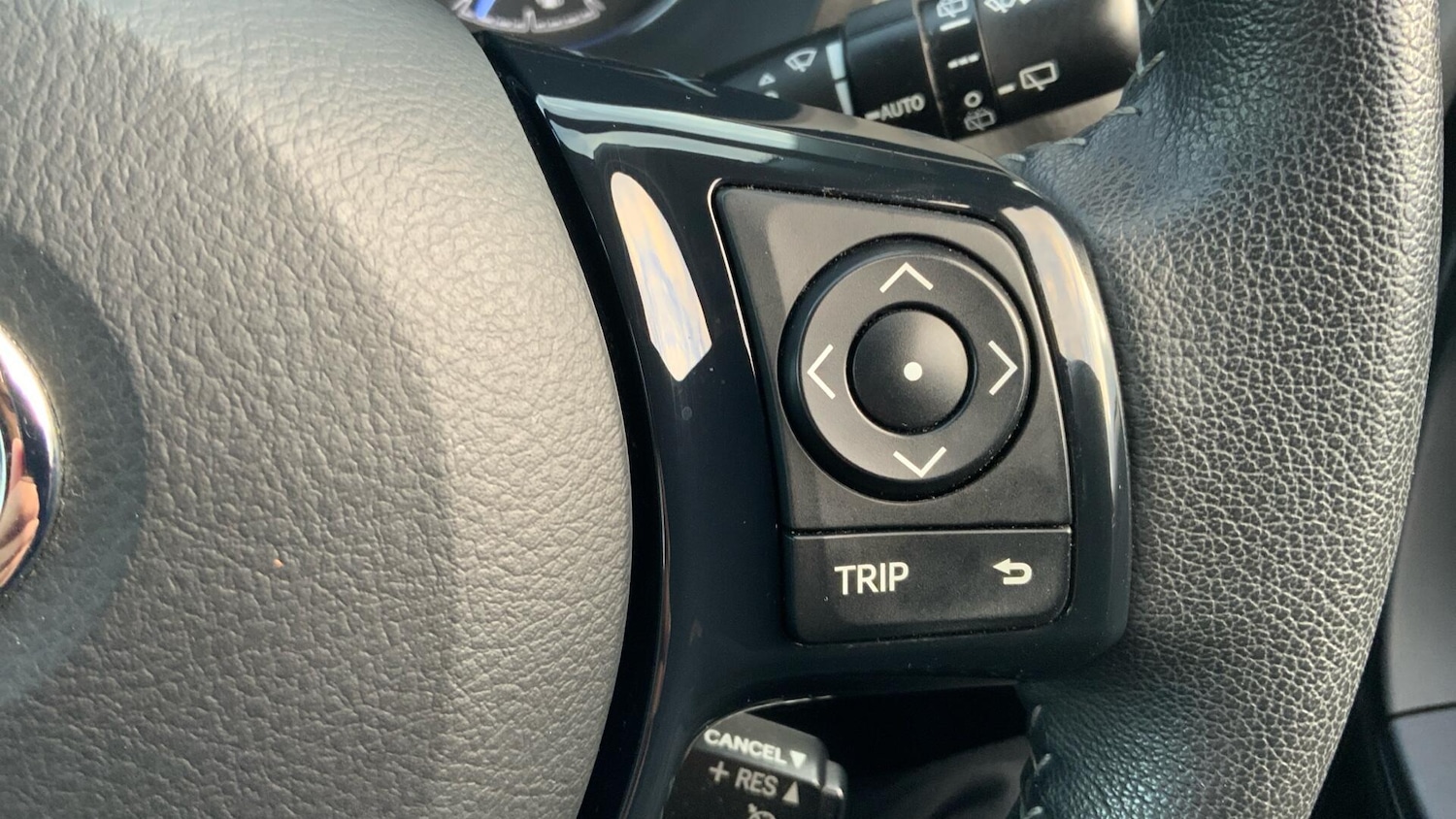 Used Toyota Yaris 2019 for sale - 76527985: Photo 37