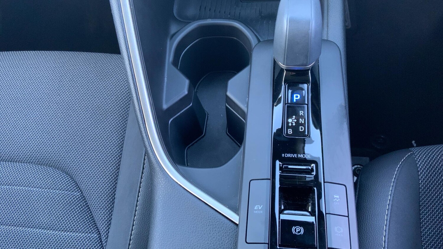 Used Toyota C-HR 2025 for sale - 77598253: Photo 32