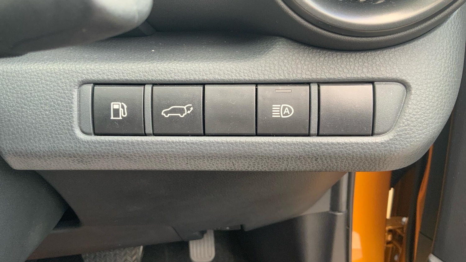 Used Toyota C-HR 2024 for sale - 76409248: Photo 37