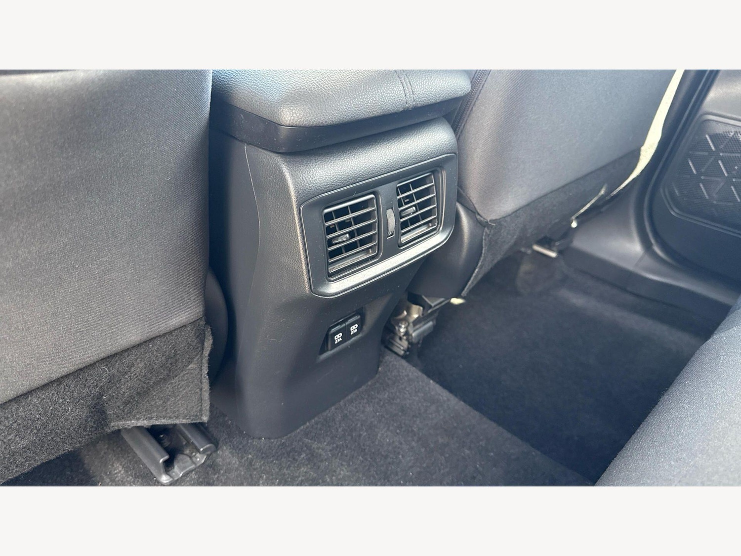 Used Toyota RAV4 2020 for sale - 78127779: Photo 33