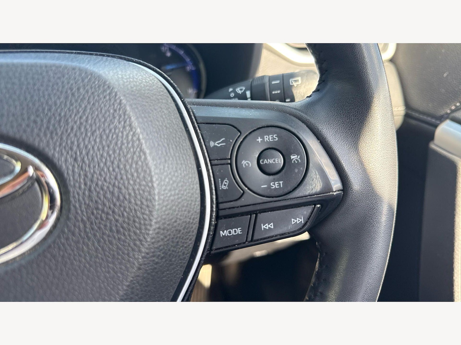 Used Toyota RAV4 2020 for sale - 78127779: Photo 38