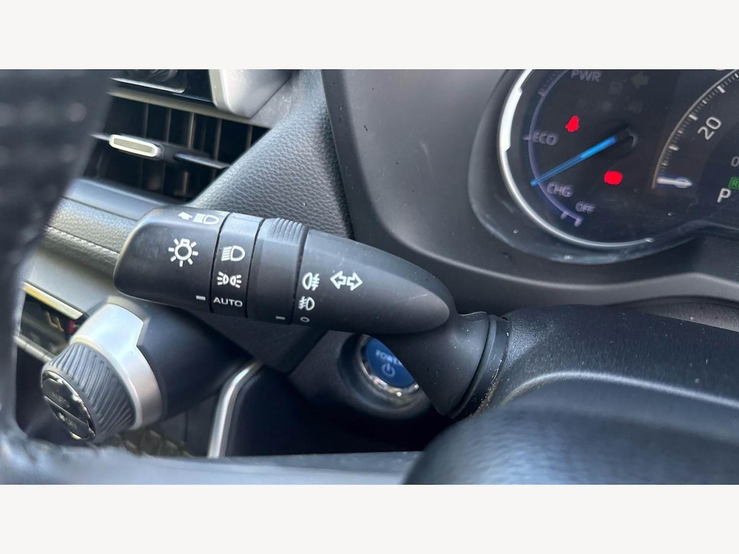 Used Toyota RAV4 2020 for sale - 78127779: Photo 39