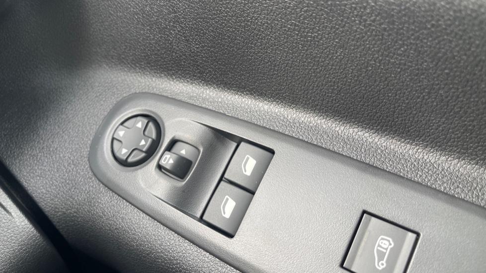 Used Toyota ProAce 2023 for sale - 76398226: Photo 25