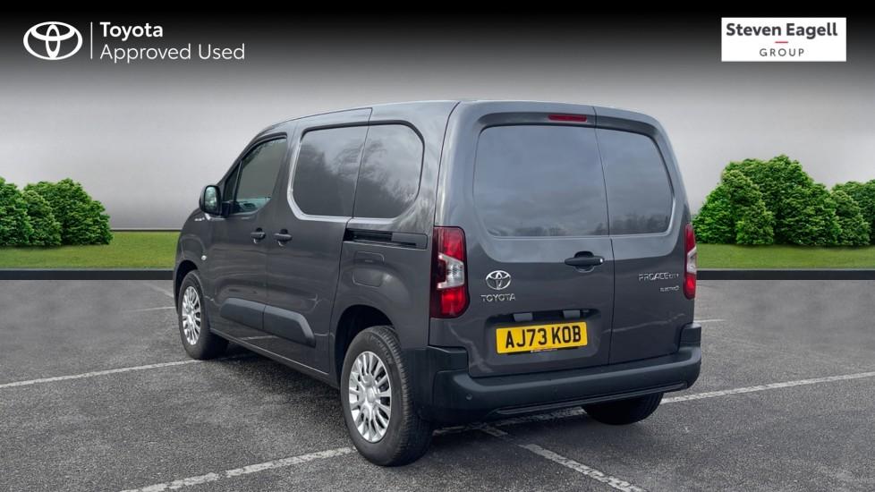 Used Toyota ProAce 2023 for sale - 76398226: Photo 4