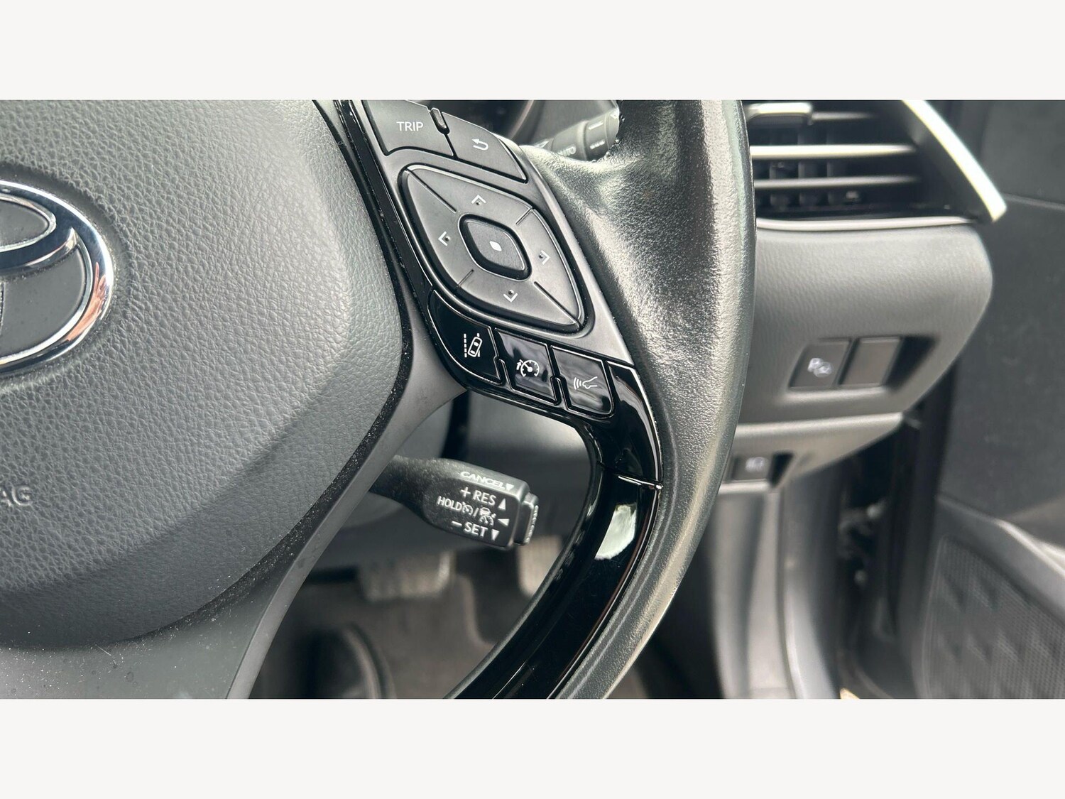 Used Toyota C-HR 2022 for sale - 78019716: Photo 30