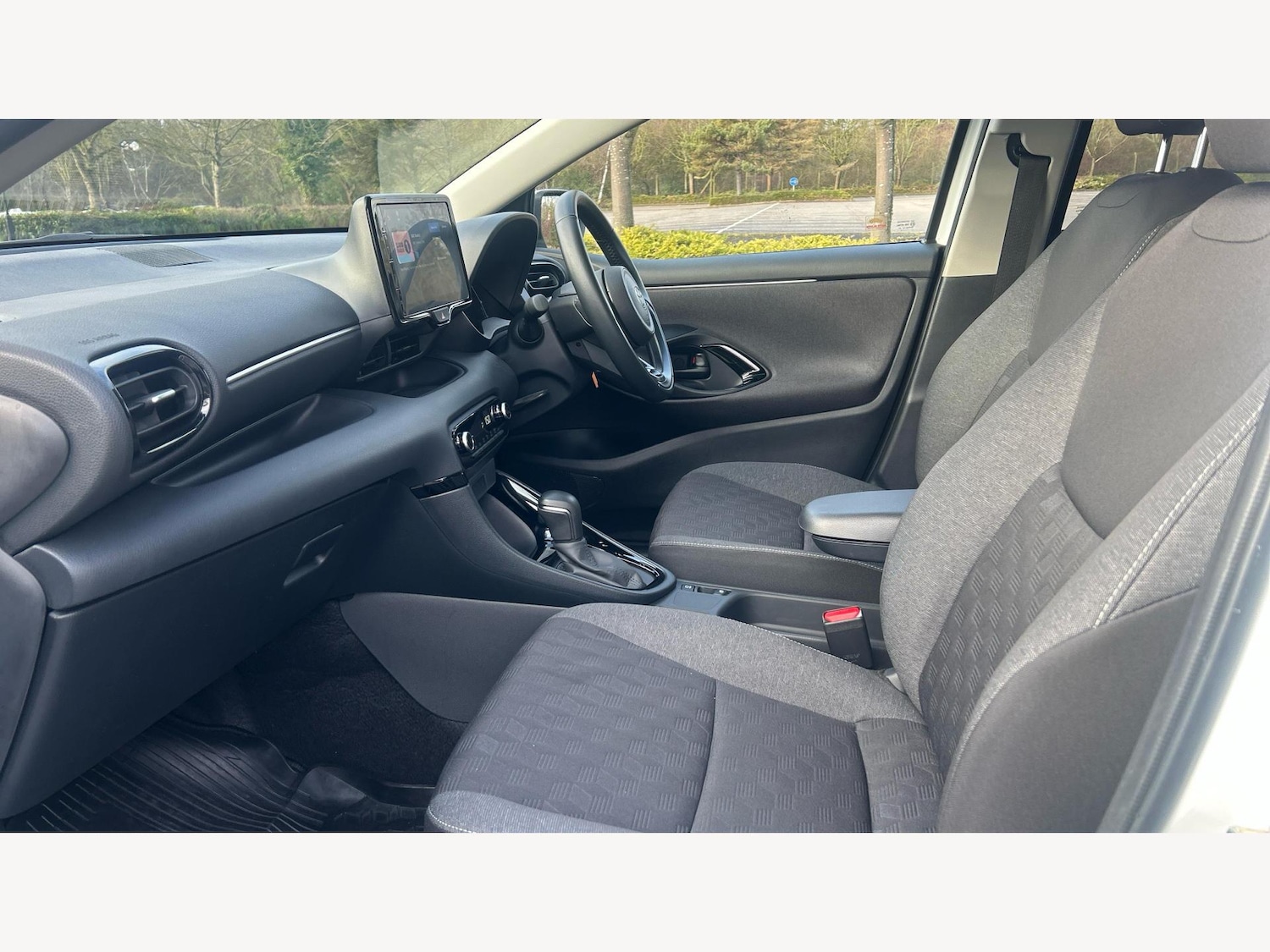 Used Toyota Yaris for sale - 77242486: Photo 12