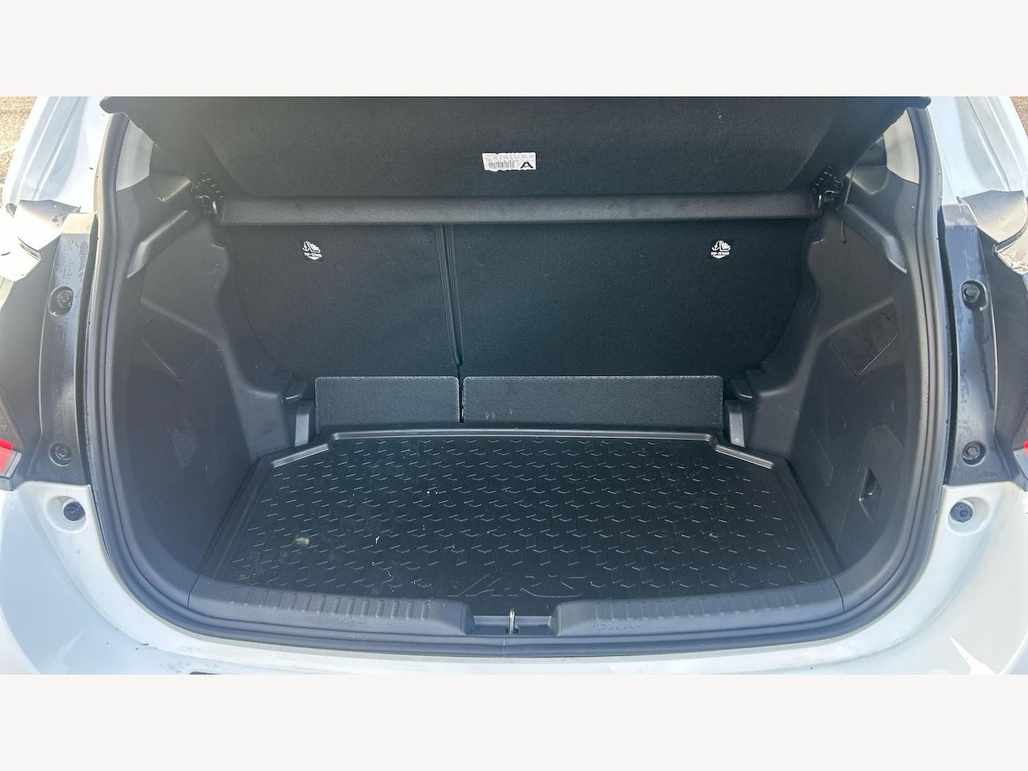 Used Toyota Yaris for sale - 77242486: Photo 16