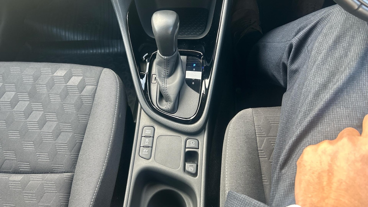 Used Toyota Yaris for sale - 77242486: Photo 33