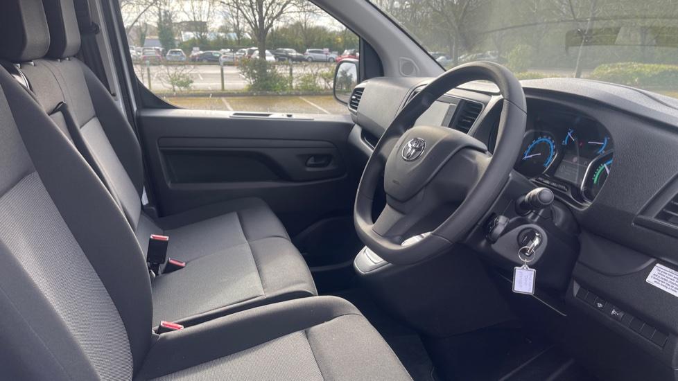 Used Toyota ProAce 2023 for sale - 77305225: Photo 13