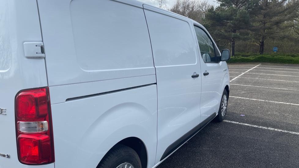 Used Toyota ProAce 2023 for sale - 77305225: Photo 24