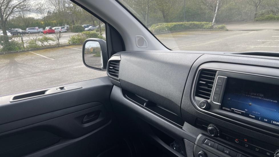 Used Toyota ProAce 2023 for sale - 77305225: Photo 33