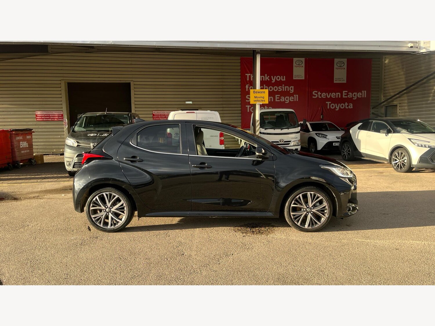 Used Toyota Yaris for sale - 76538965: Photo 18