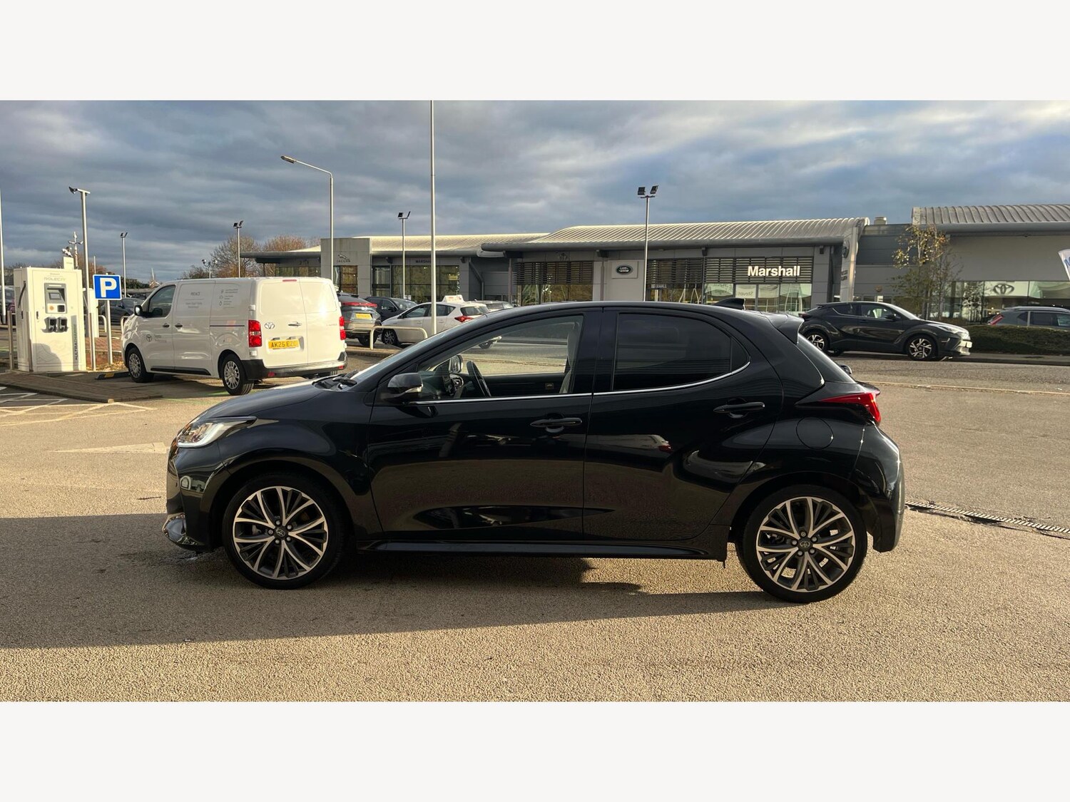 Used Toyota Yaris for sale - 76538965: Photo 19