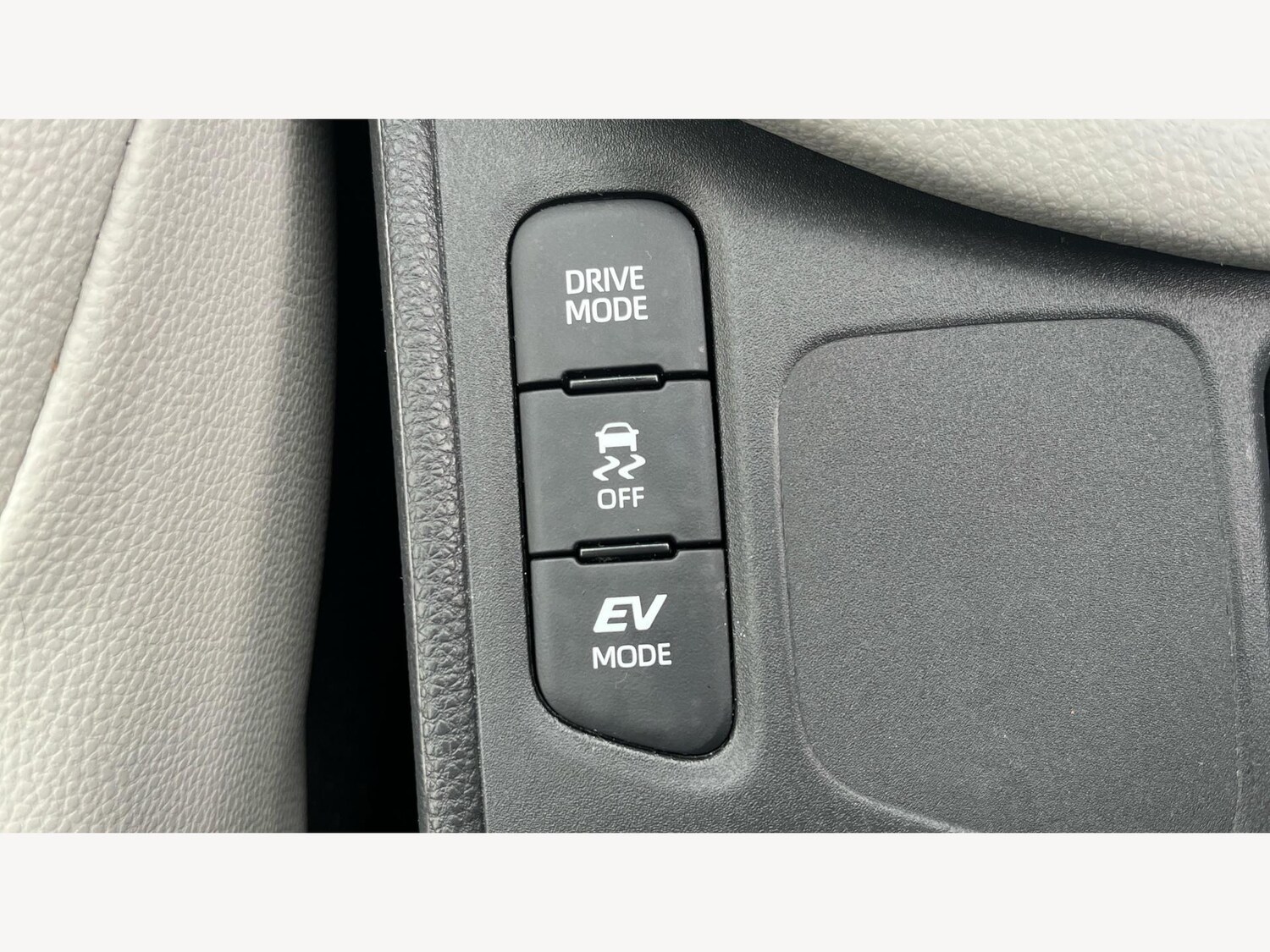 Used Toyota Yaris for sale - 76538965: Photo 22