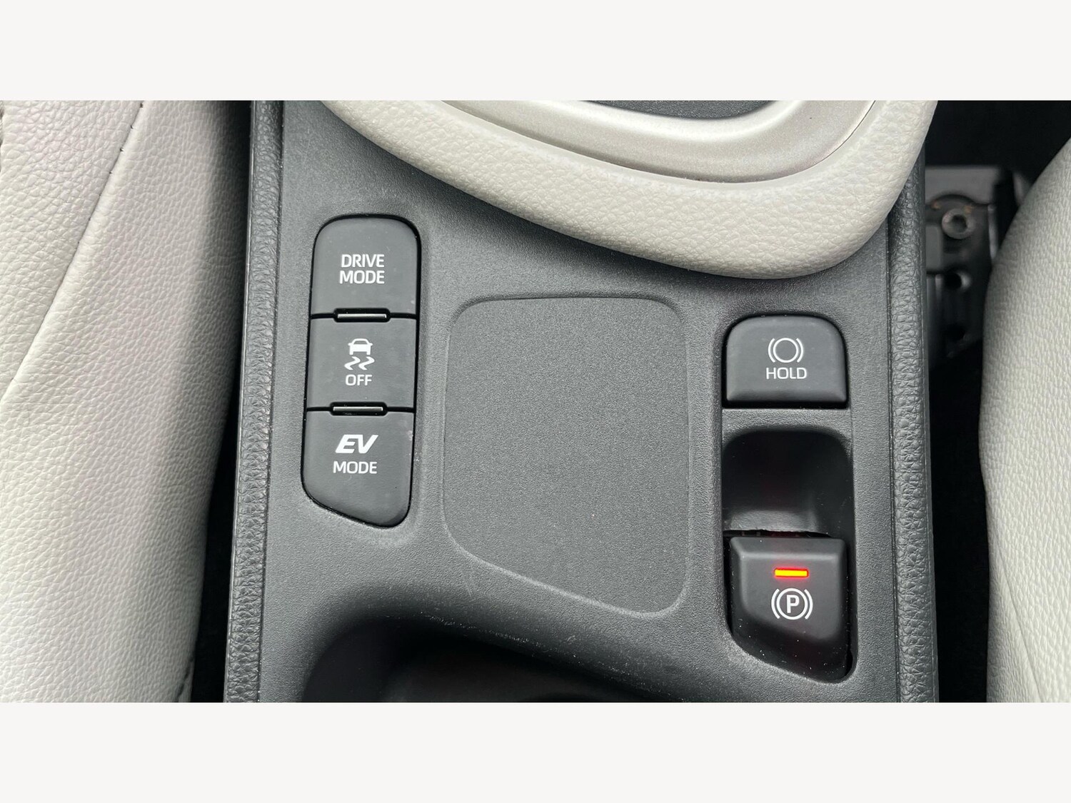 Used Toyota Yaris for sale - 76538965: Photo 23