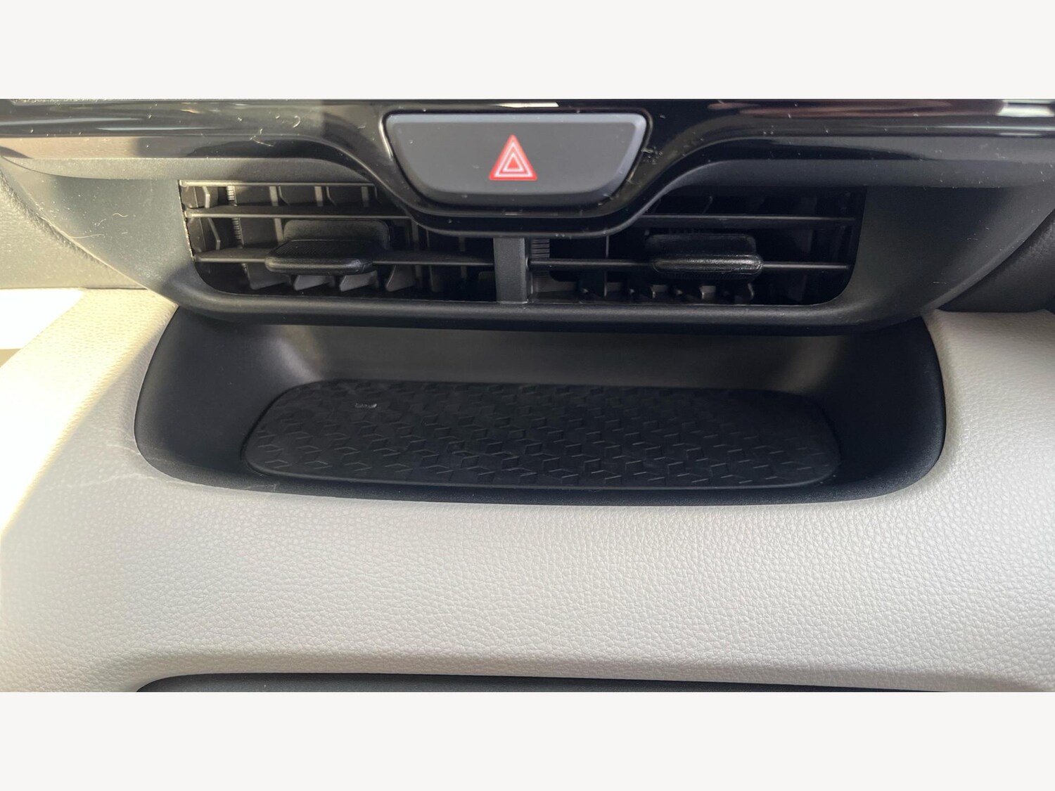 Used Toyota Yaris for sale - 76538965: Photo 32