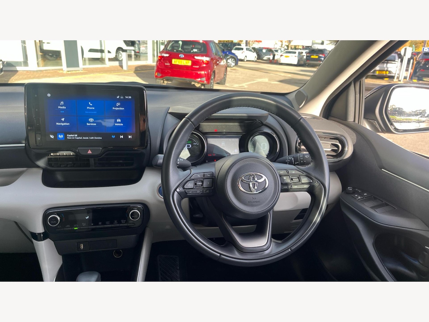 Used Toyota Yaris for sale - 76538965: Photo 8