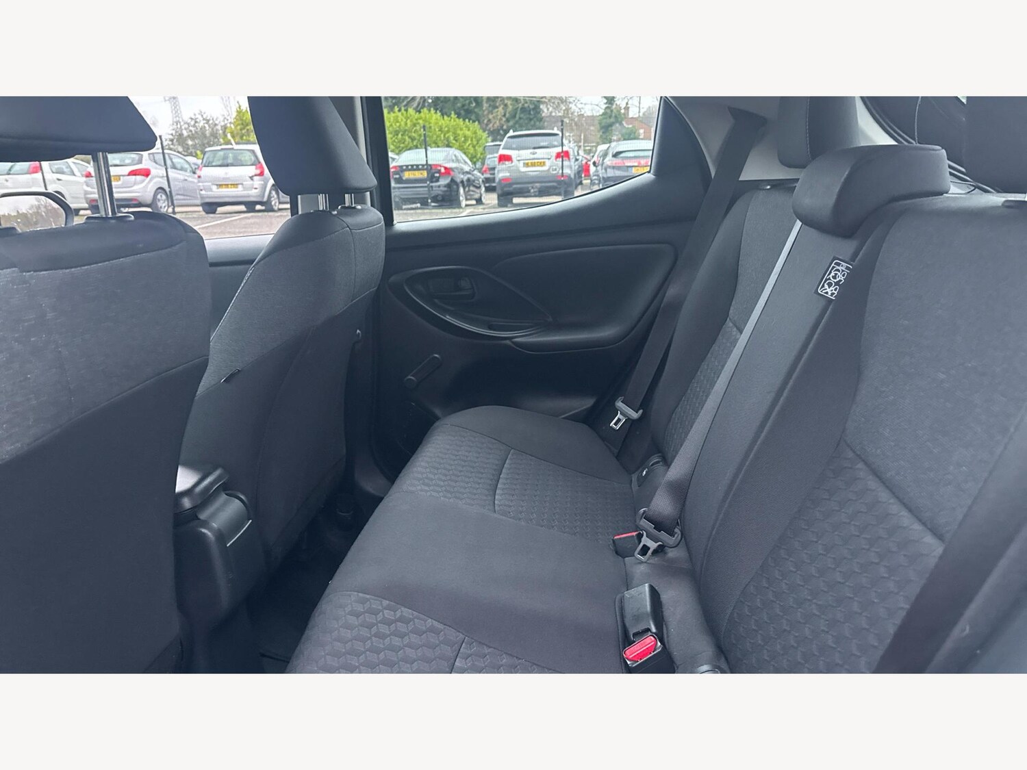 Used Toyota Yaris 2022 for sale - 77103645: Photo 15