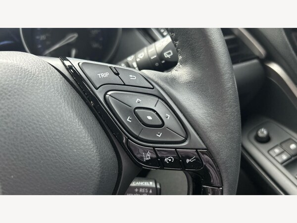 Used Toyota C-HR 2023 for sale - 75670853: Photo 24