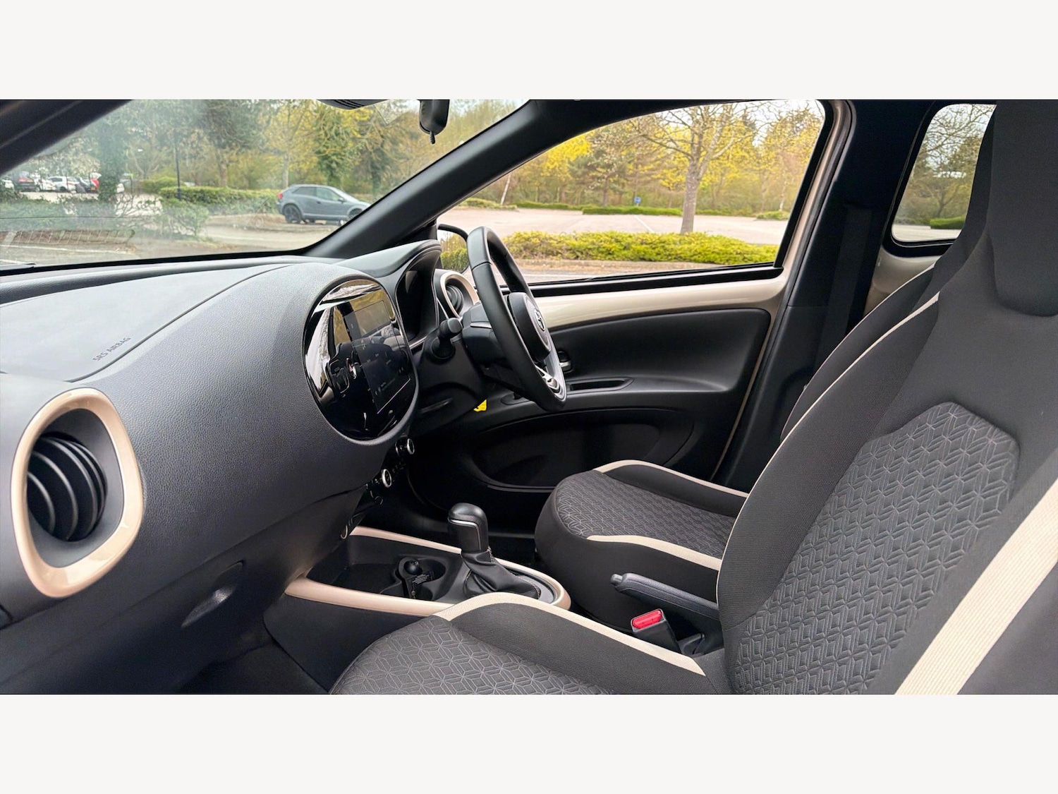 Used Toyota Aygo X 2024 for sale - 78185038: Photo 12