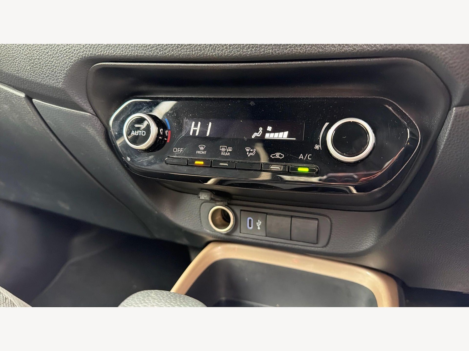 Used Toyota Aygo X 2024 for sale - 78185038: Photo 32