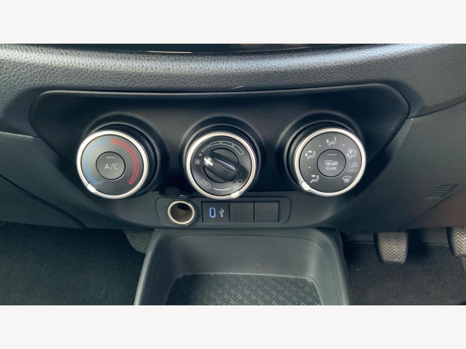 Used Toyota Aygo X 2024 for sale - 76152378: Photo 35
