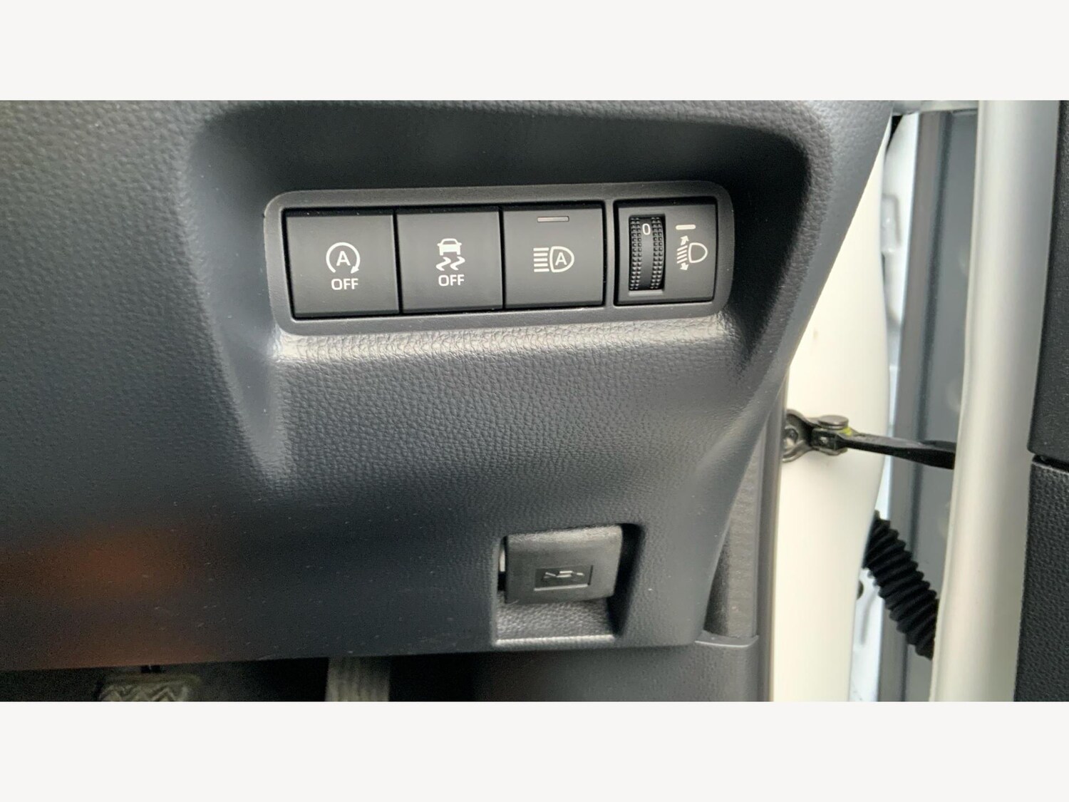 Used Toyota Aygo X 2024 for sale - 76152378: Photo 41