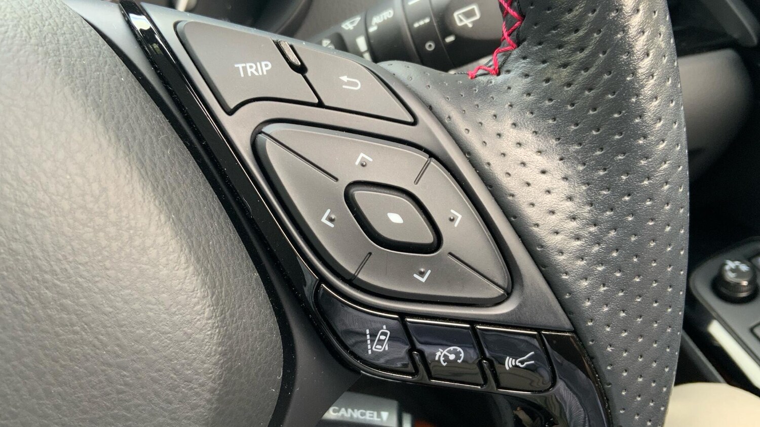 Used Toyota C-HR 2022 for sale - 76326288: Photo 40