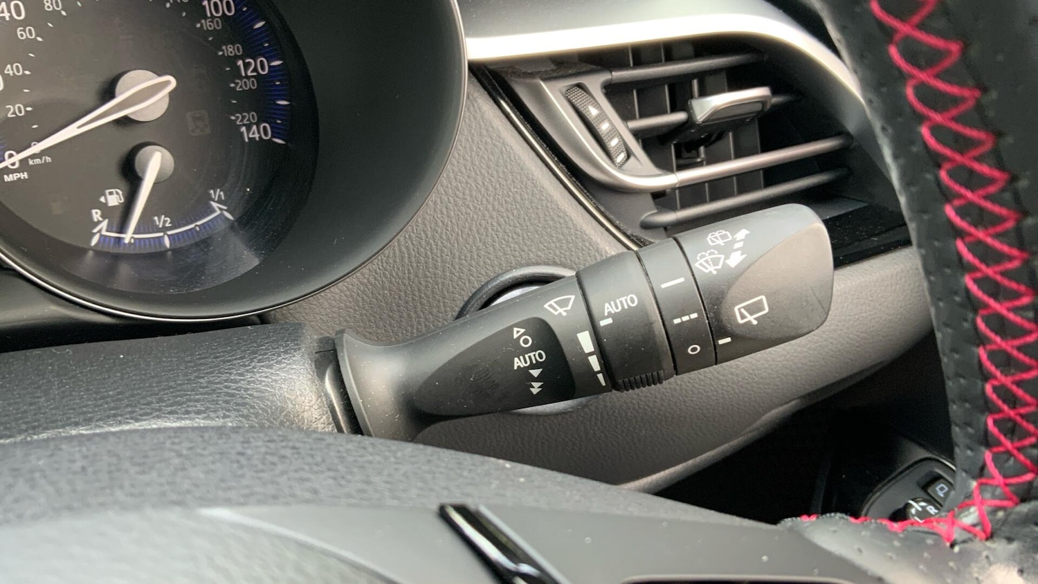 Used Toyota C-HR 2022 for sale - 76326288: Photo 42