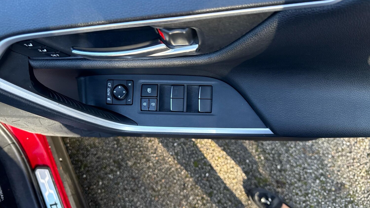 Used Toyota RAV4 2022 for sale - 77574583: Photo 32