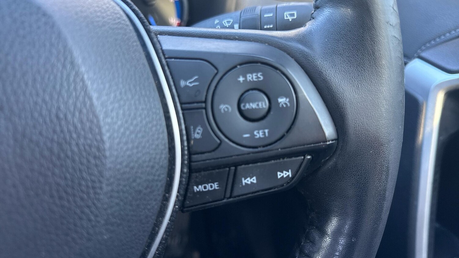 Used Toyota RAV4 2022 for sale - 77574583: Photo 36