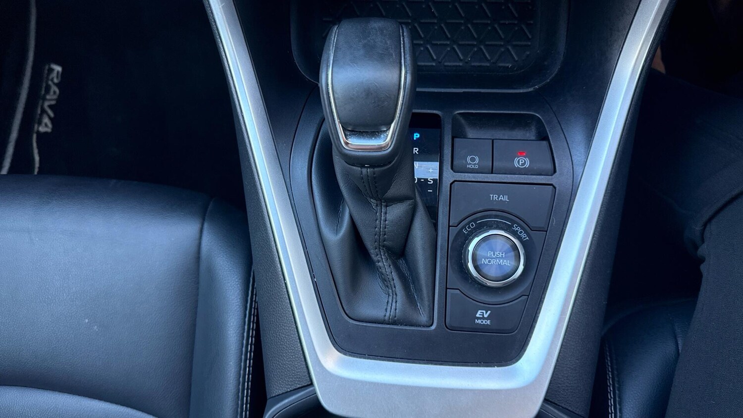 Used Toyota RAV4 2022 for sale - 77574583: Photo 40