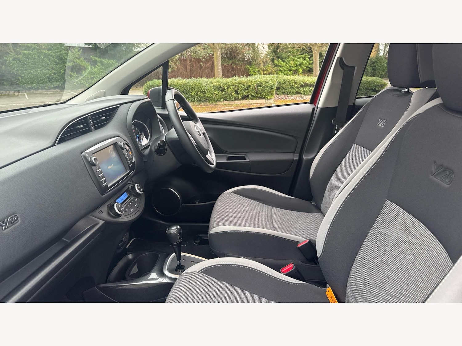 Used Toyota Yaris 2020 for sale - 77081535: Photo 12