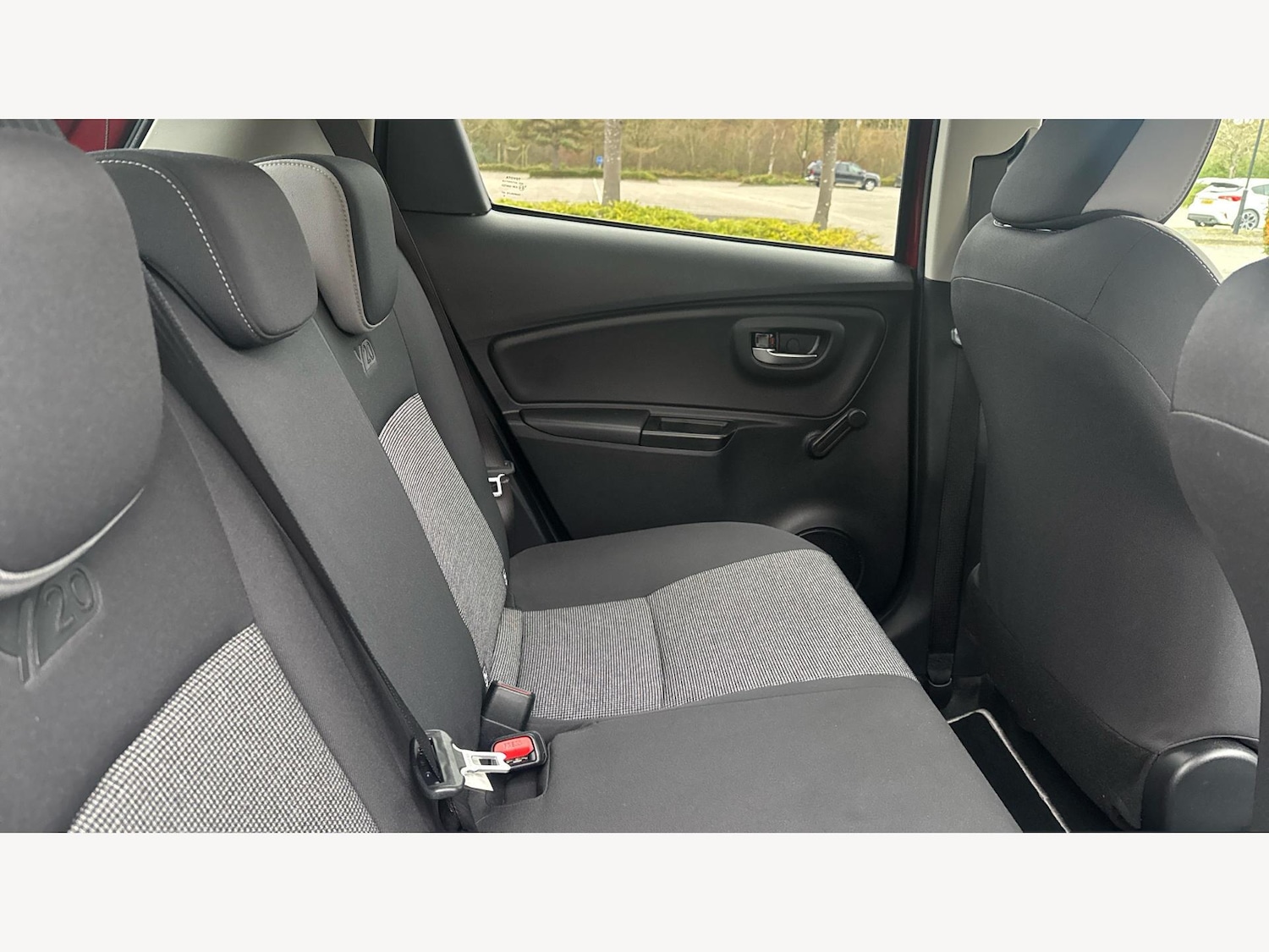 Used Toyota Yaris 2020 for sale - 77081535: Photo 14