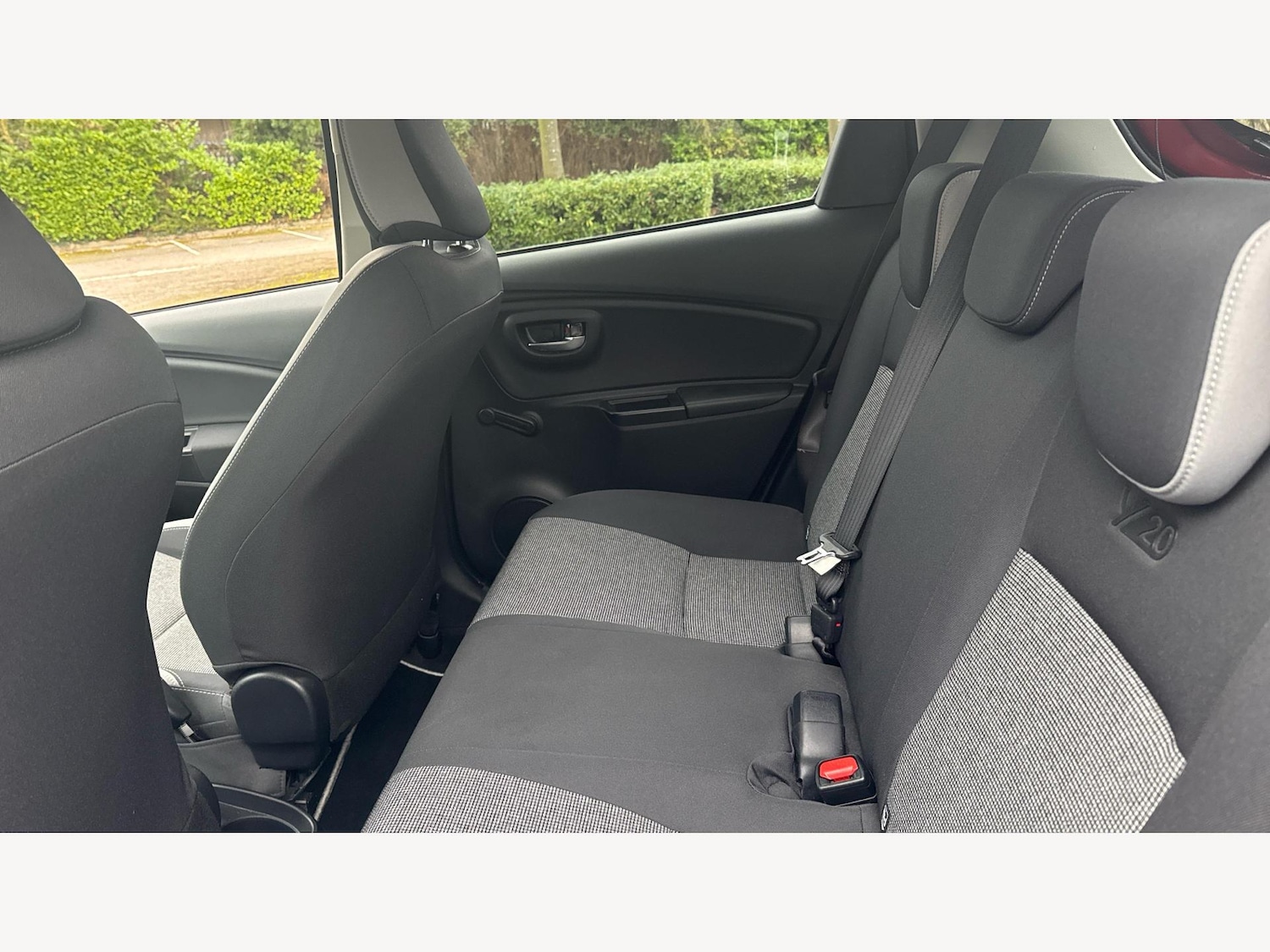 Used Toyota Yaris 2020 for sale - 77081535: Photo 15