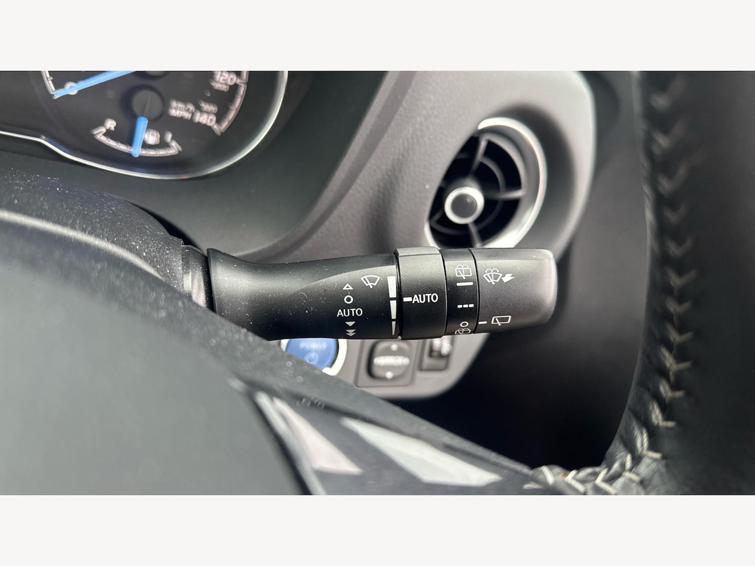 Used Toyota Yaris 2020 for sale - 77081535: Photo 25