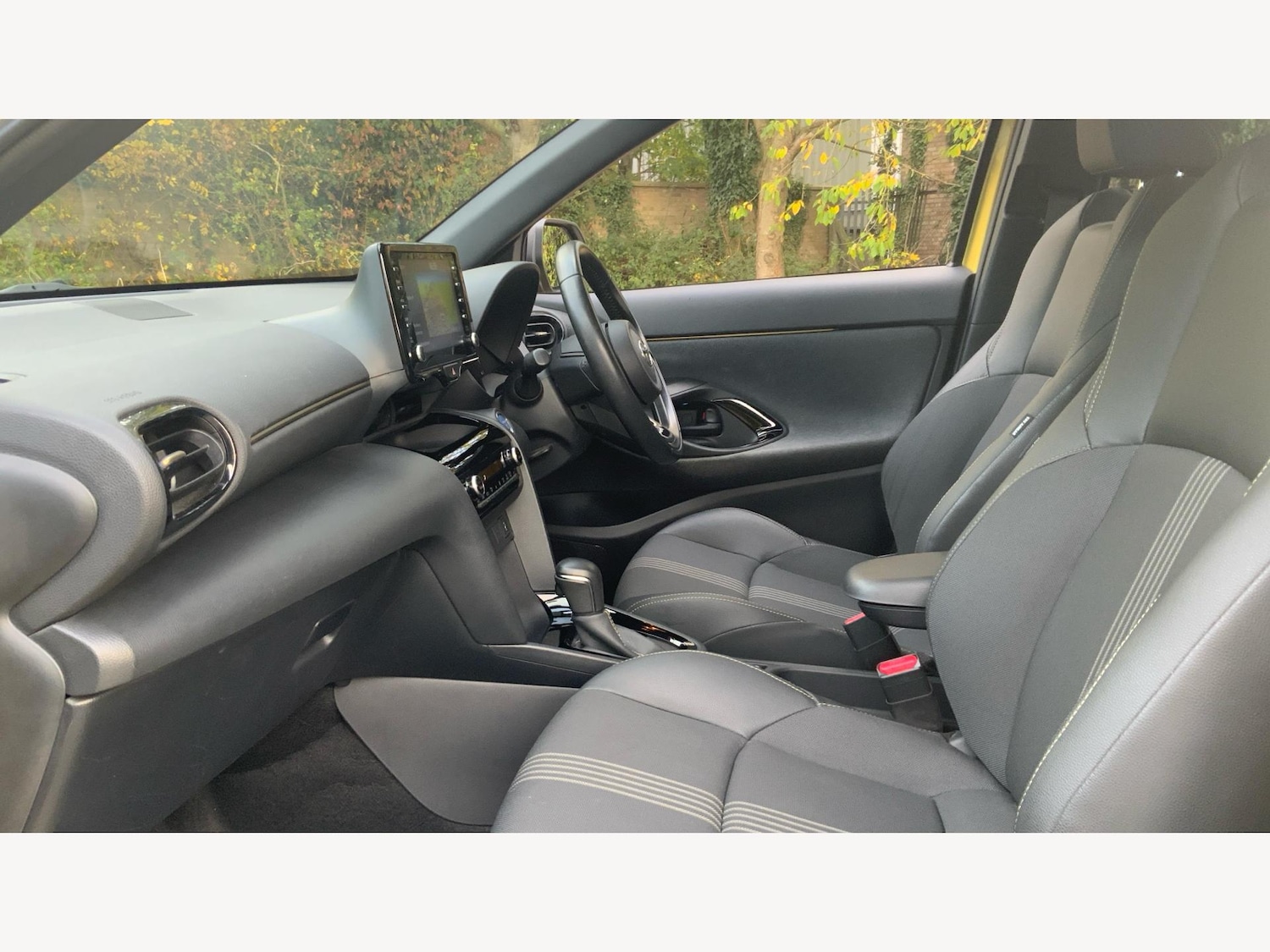 Used Toyota Yaris Cross 2022 for sale - 76377435: Photo 12