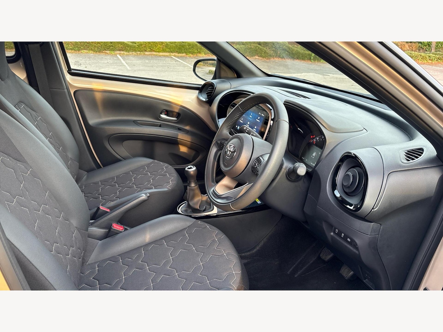 Used Toyota Aygo X for sale - 76728961: Photo 13