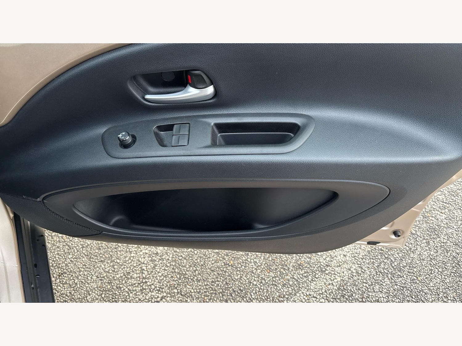 Used Toyota Aygo X for sale - 76728961: Photo 31