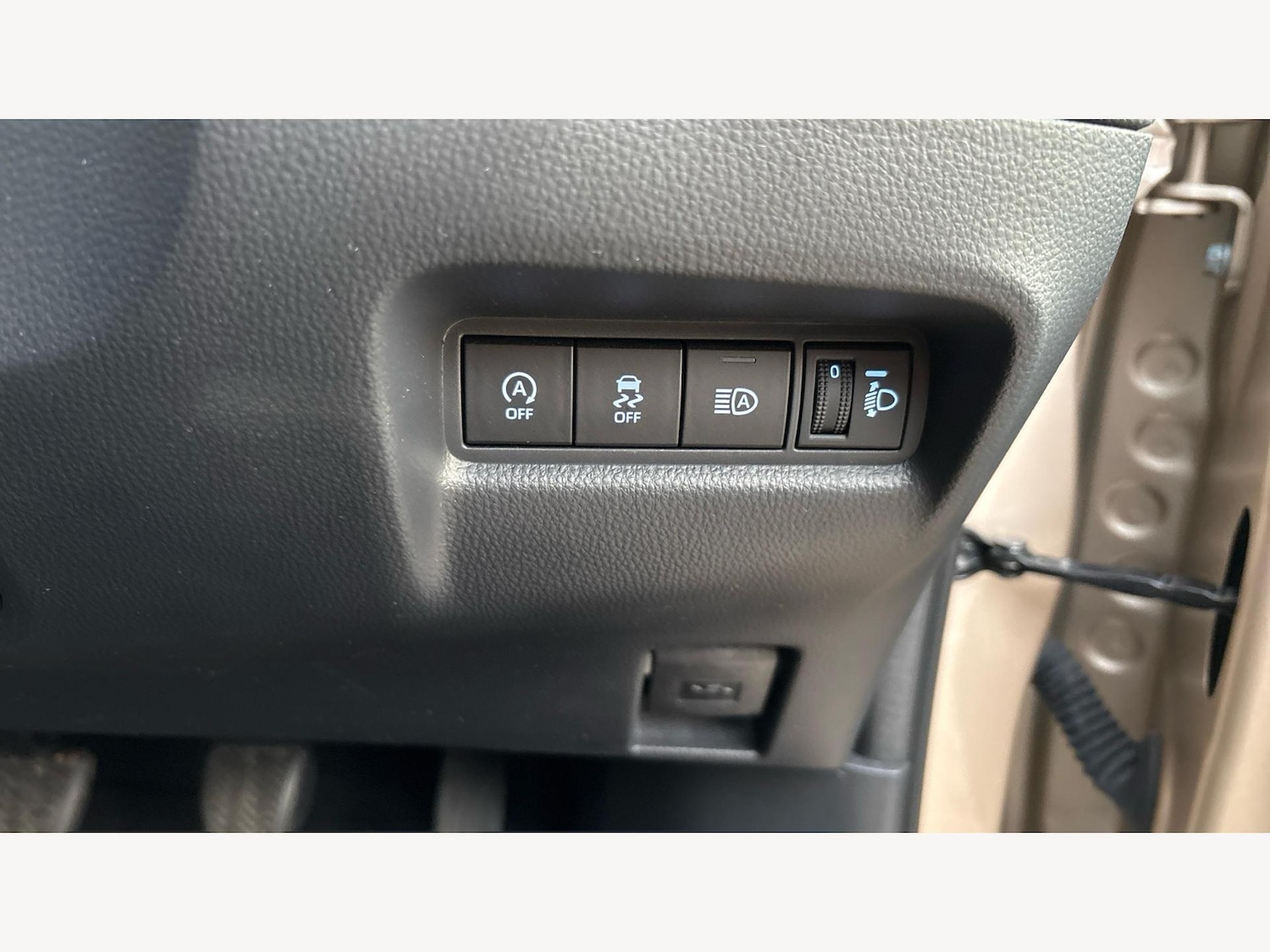 Used Toyota Aygo X for sale - 76728961: Photo 32