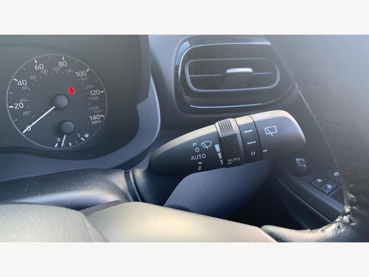 Used Toyota Yaris 2022 for sale - 76151916: Photo 37