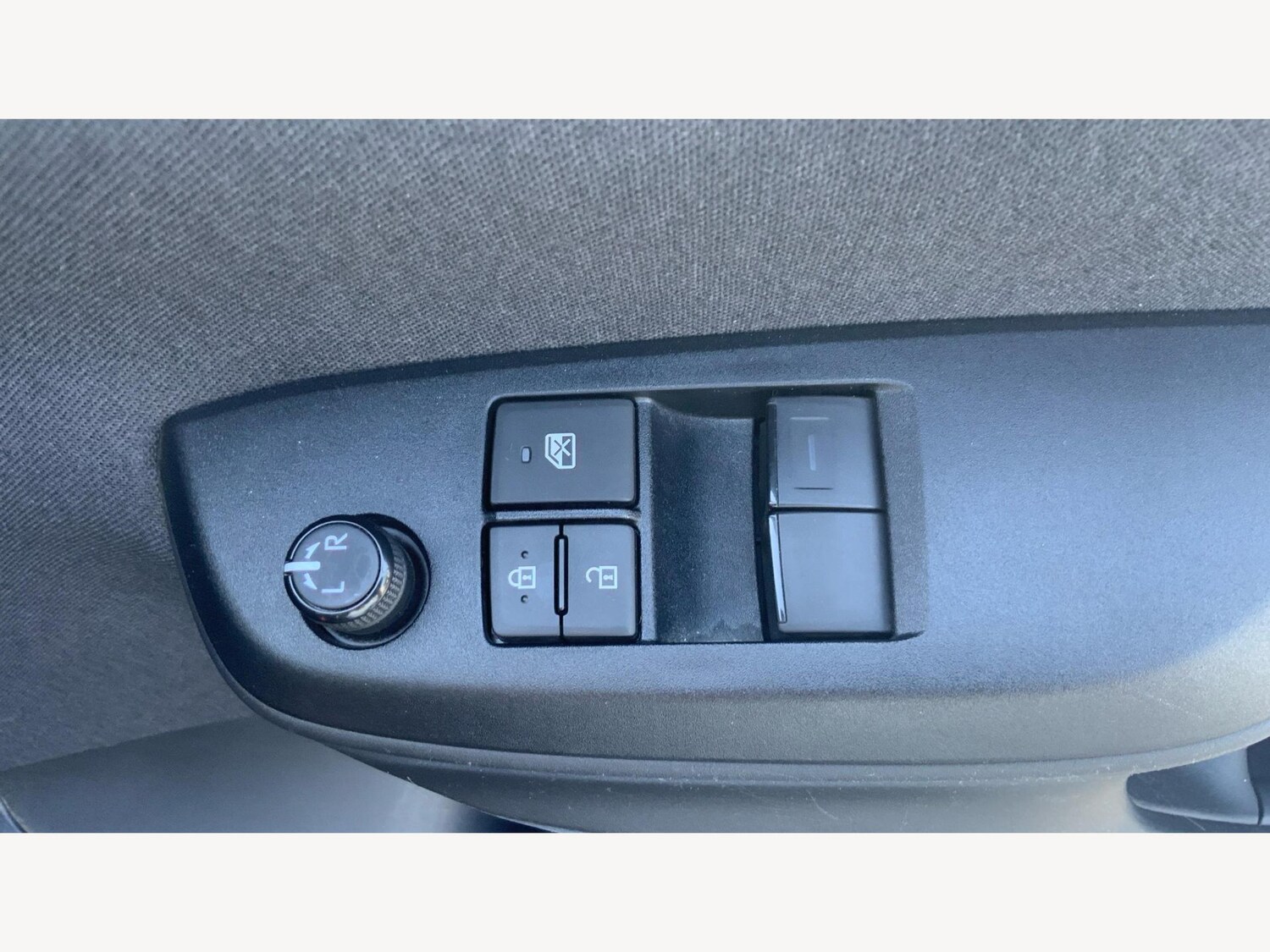 Used Toyota Yaris 2022 for sale - 76151916: Photo 39