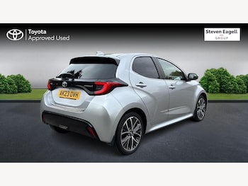 Used Toyota Yaris 2023 for sale - 76175119: Photo 2